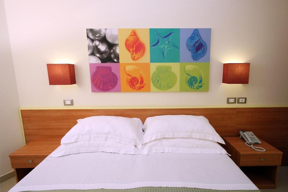 Noha Suite Hotel ริชโชเน ภายนอก รูปภาพ