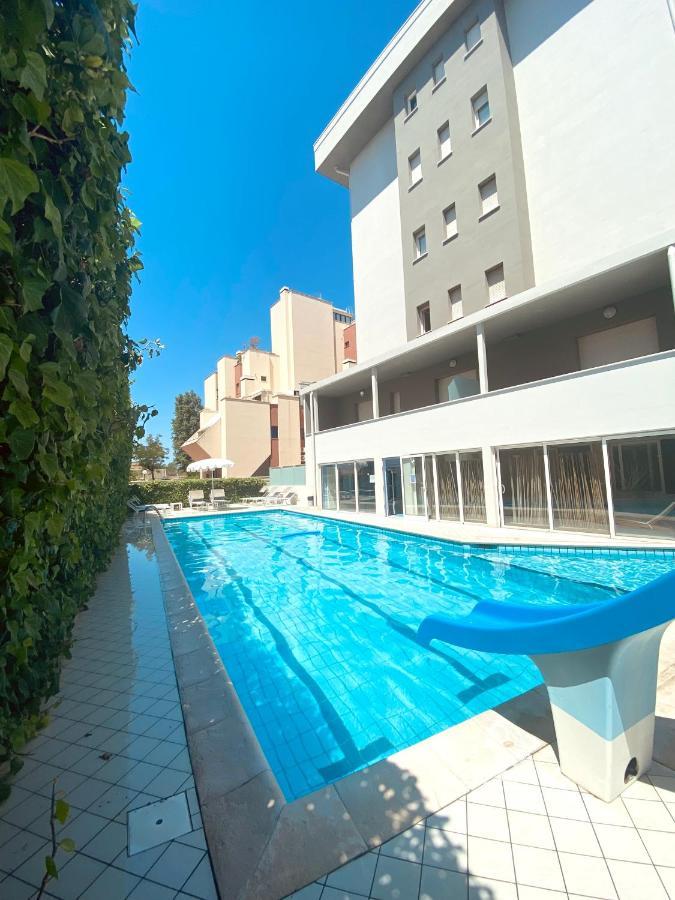 Noha Suite Hotel ริชโชเน ภายนอก รูปภาพ